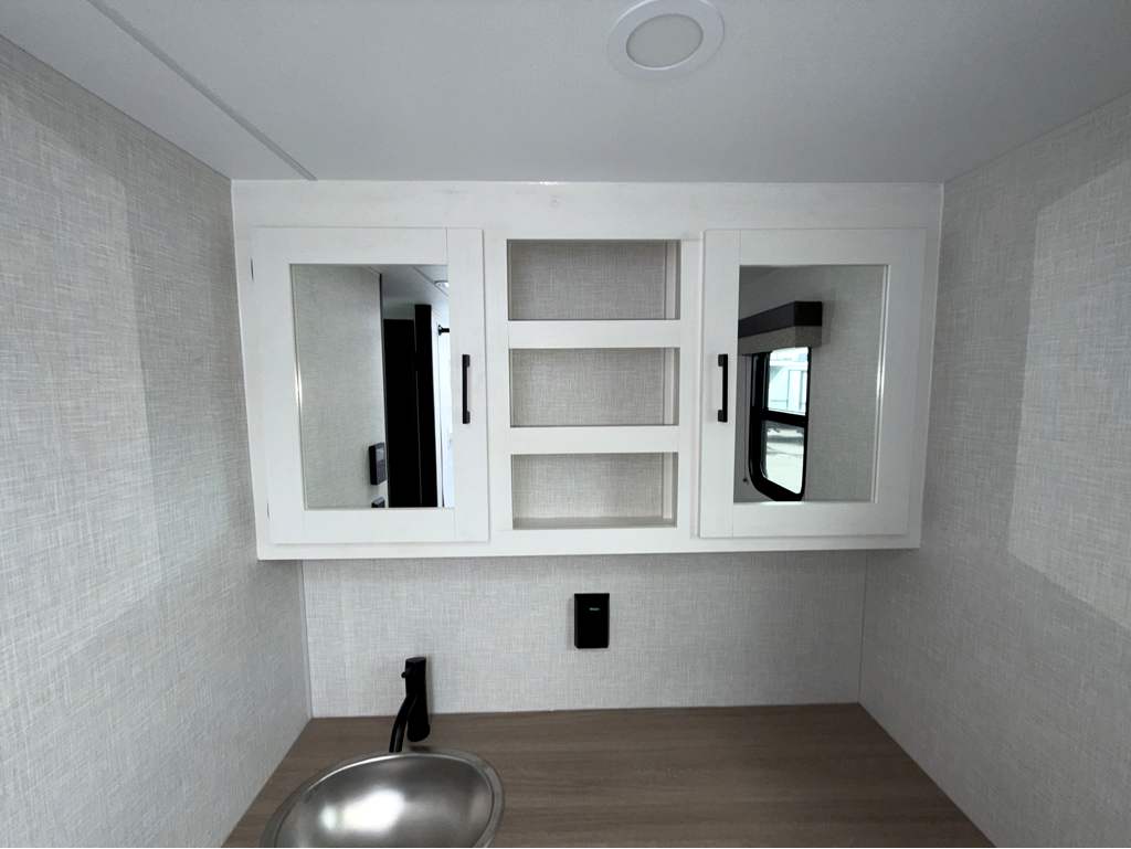 2026 VENTURE RV SIENNA 251VRB - Image 22