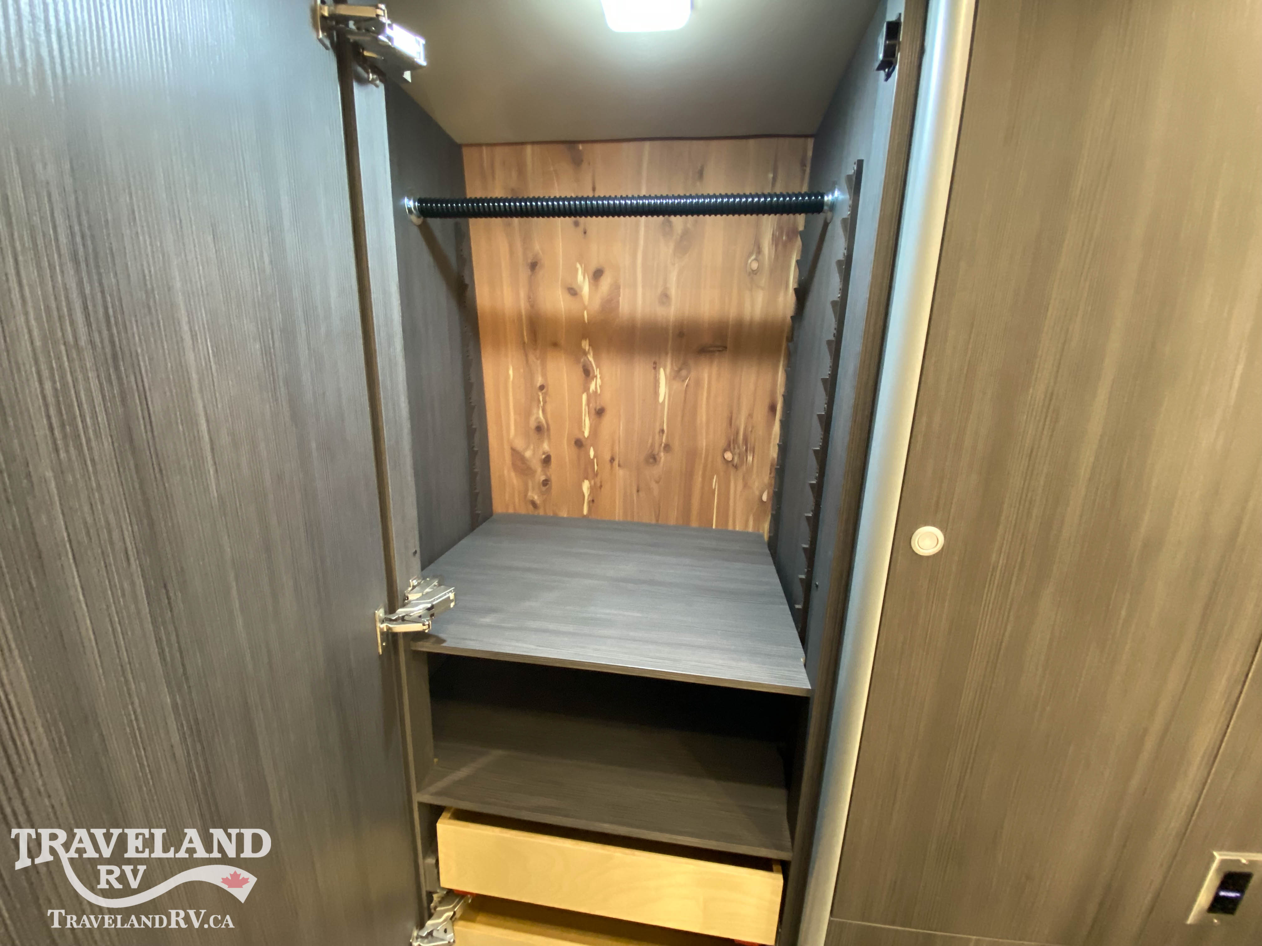 2023 AIRSTREAM ATLAS MURPHY SUITE E1 - Image 13