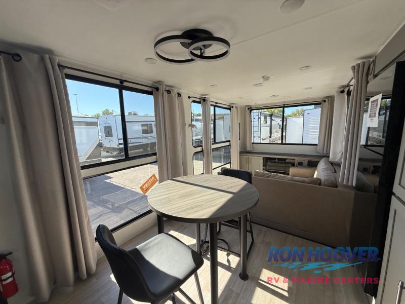2026 KEYSTONE 31SUNROOM - Image 4
