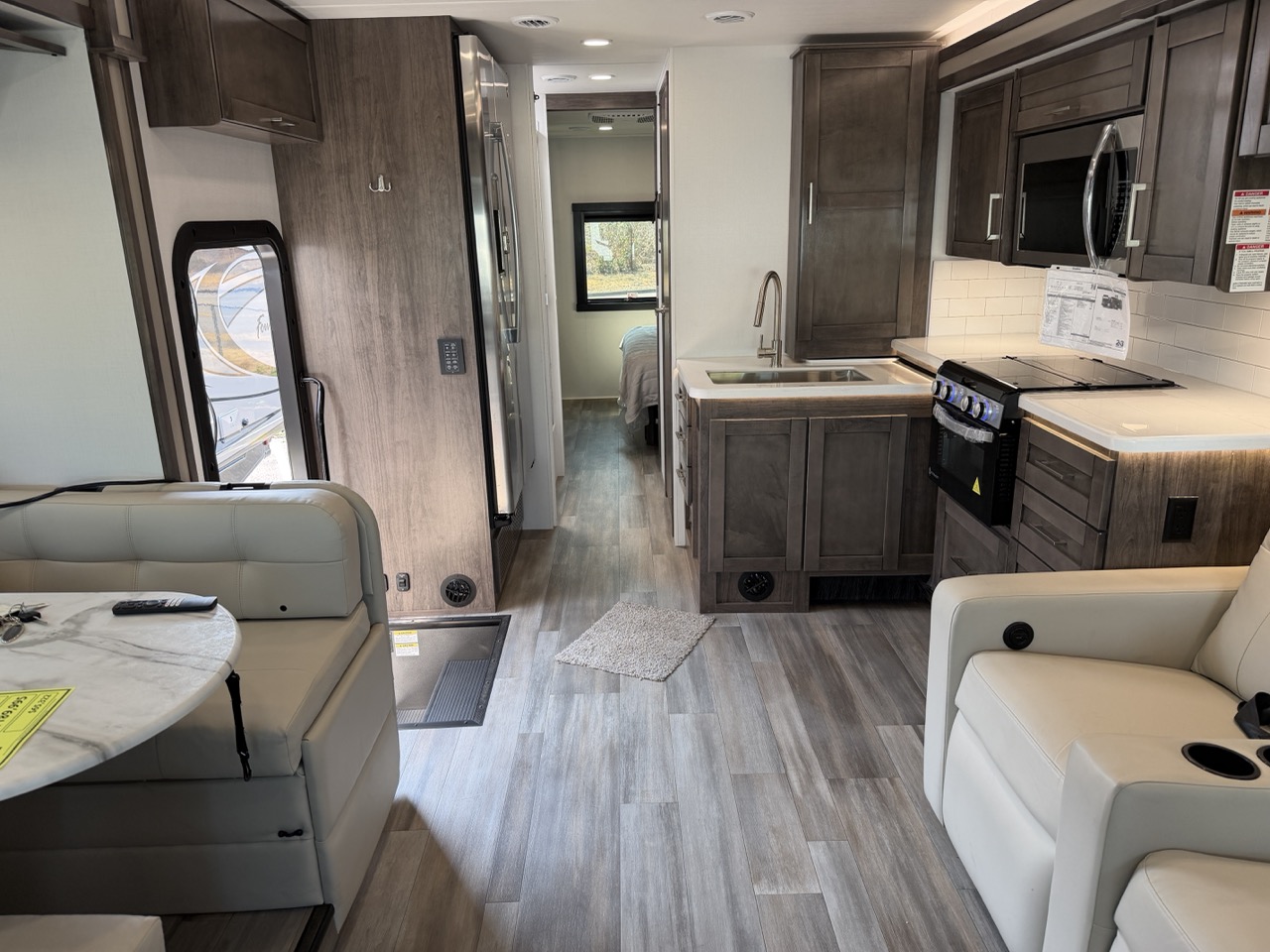 2026 Entegra Coach Vision XL 31UL - Image 6