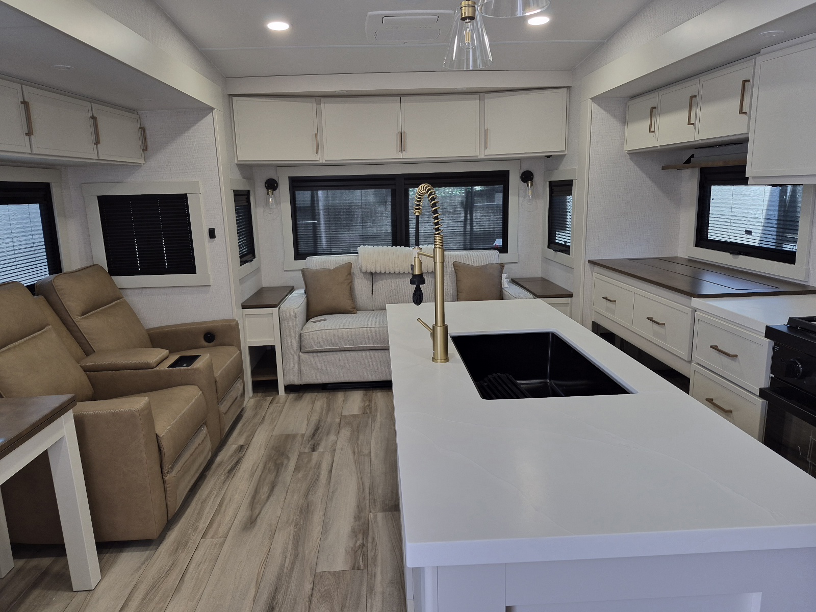 2027 Brinkley RV Model Z 3100 - Image 3