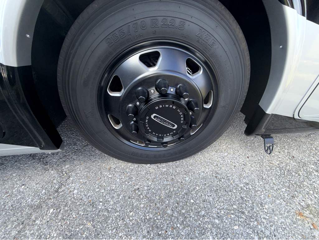 2026 THOR MOTOR COACH PALAZZO 33.5 - Image 9