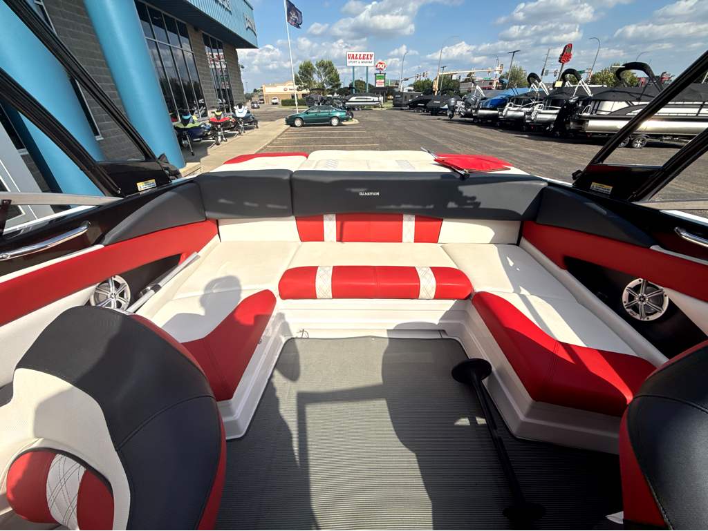 2016 Glastron GTS225 - Image 14