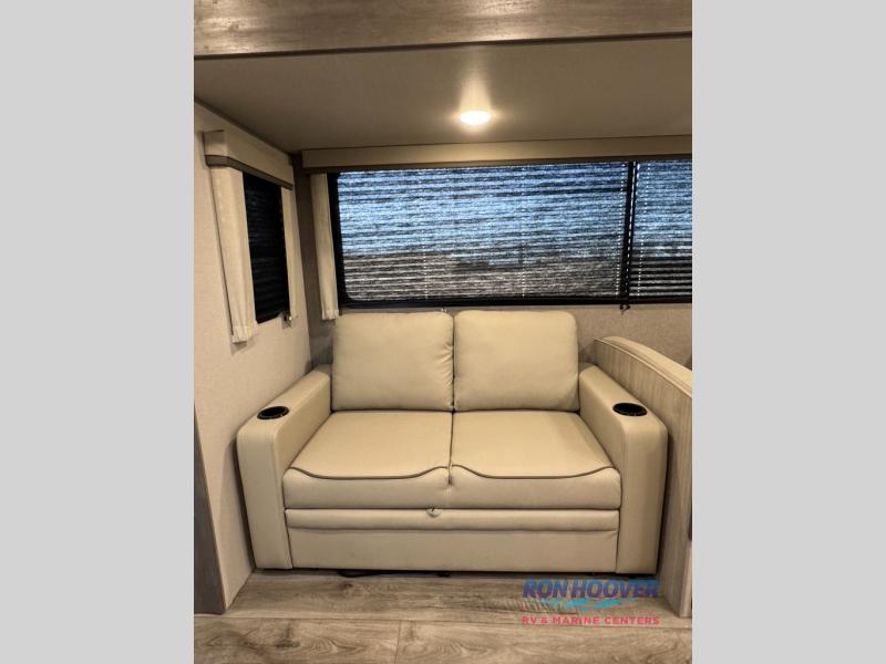 2026 COACHMEN 333DORM - Image 10