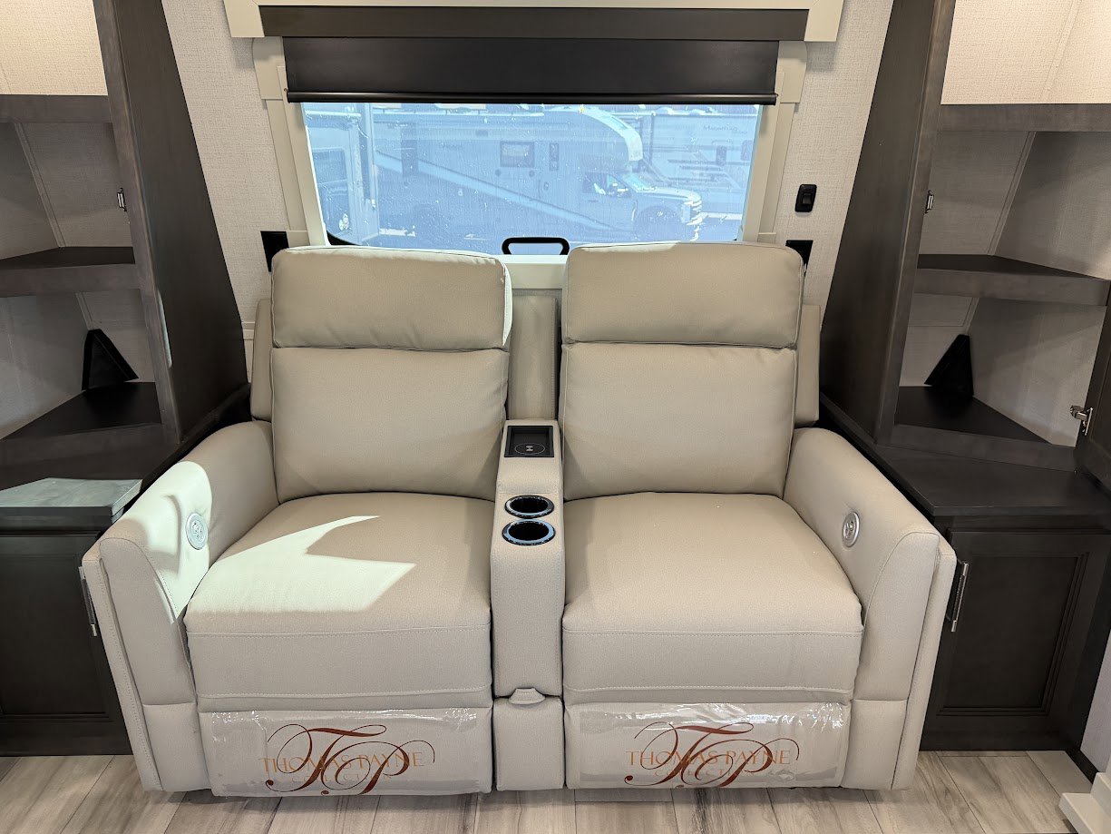 2026 Keystone ALPINE 3710FL - Image 17