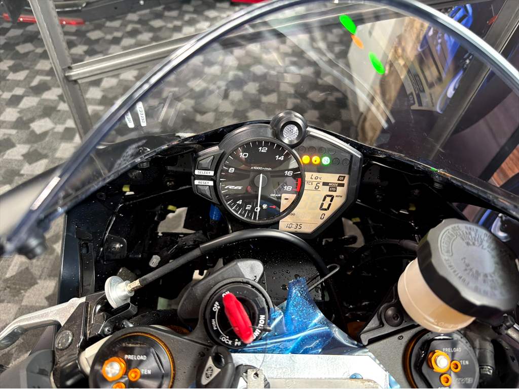 2026 Yamaha R6 RACE - Image 8