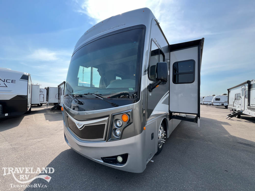 2015 Fleetwood Excursion 35B - Image 6