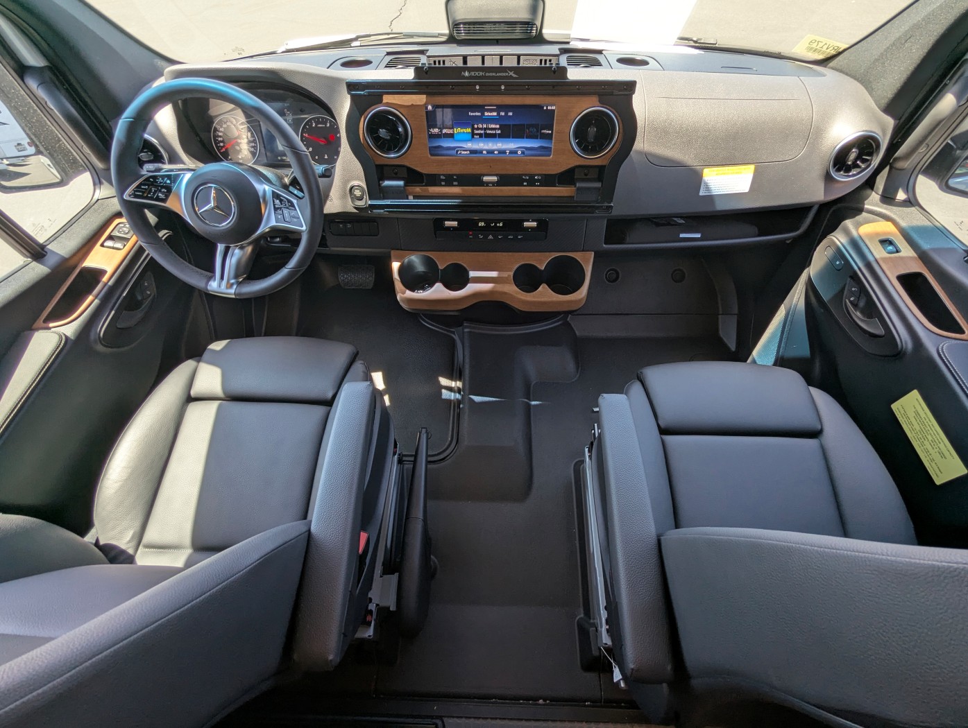 2026 Winnebago Revel 44E - ATH Edition - Image 14