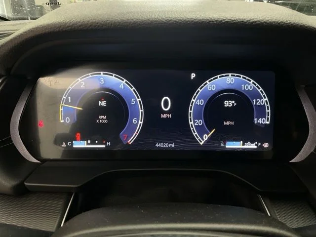 2024 Jeep Grand-Cherokee-L Laredo Altitude 4x4 - Image 15
