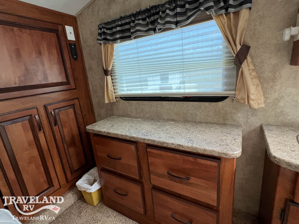 2012 KEYSTONE LAREDO HANDYMAN SPECIAL 295RK - Image 29