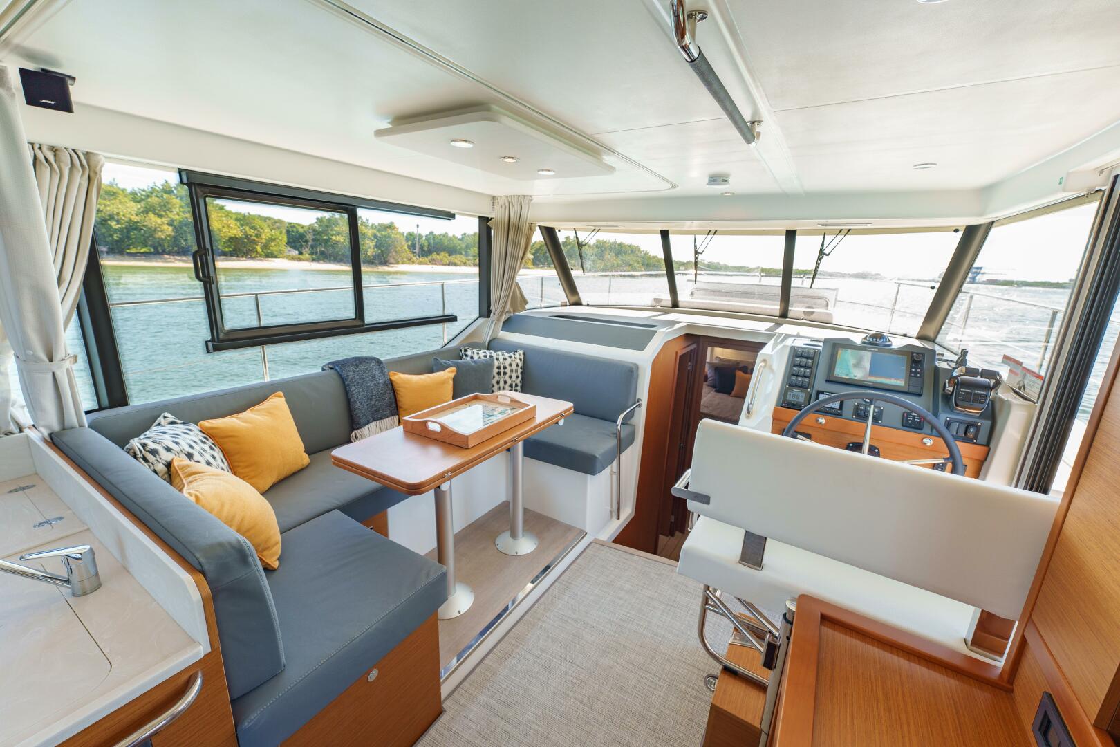 2025 Beneteau - Image 28