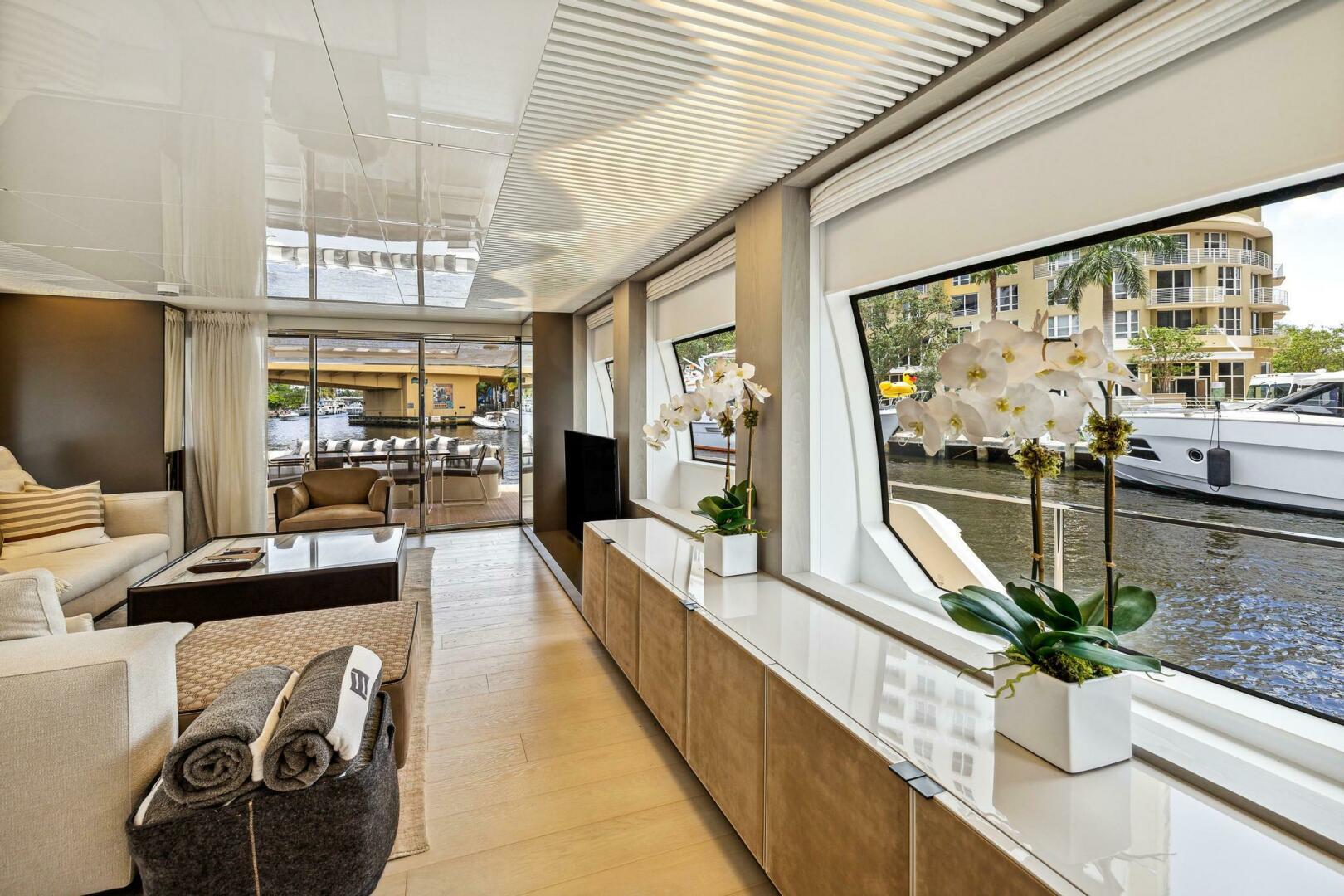 2021 Ferretti Yachts 850 - Image 37