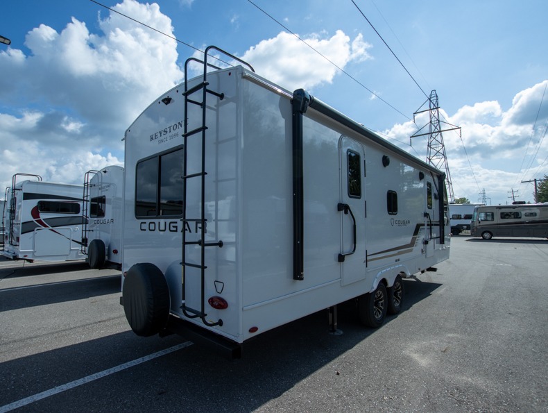 2026 Keystone Cougar Half-Ton 25FKD - Image 2