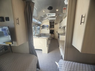 2026 AIRSTREAM FLYING CLOUD 30FBBT - Image 25