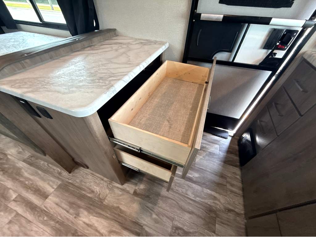 2023 GRAND DESIGN IMAGINE XLS 23LDE - Image 28