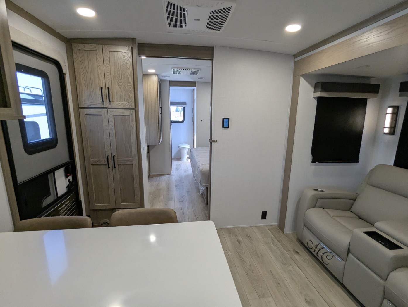 2026 Forest River Rockwood Signature 8263MBR - Image 18