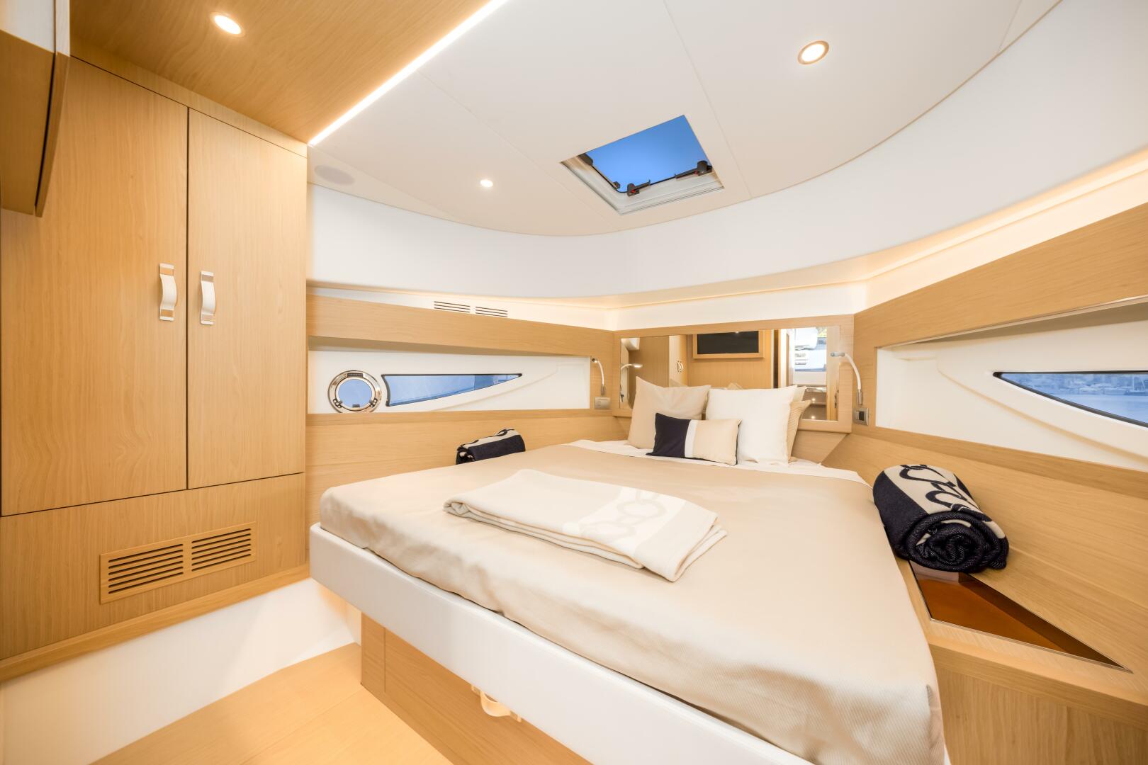 2021 Solaris 48 Open - Image 38