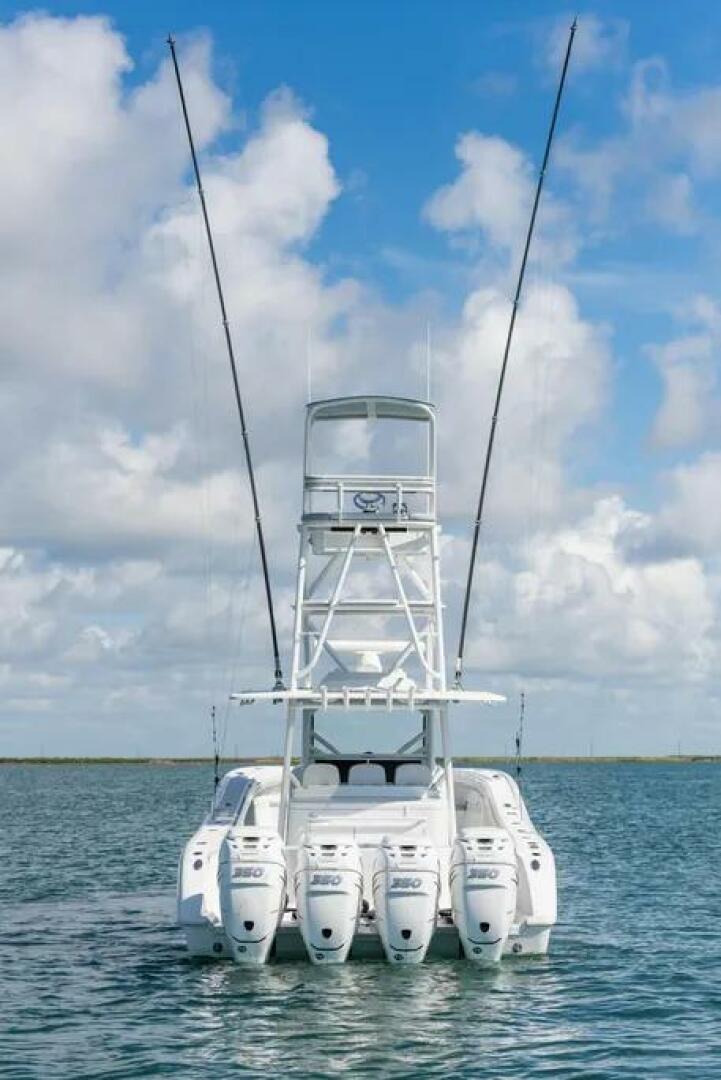 2019 Yellowfin 42 Center Console - Image 5