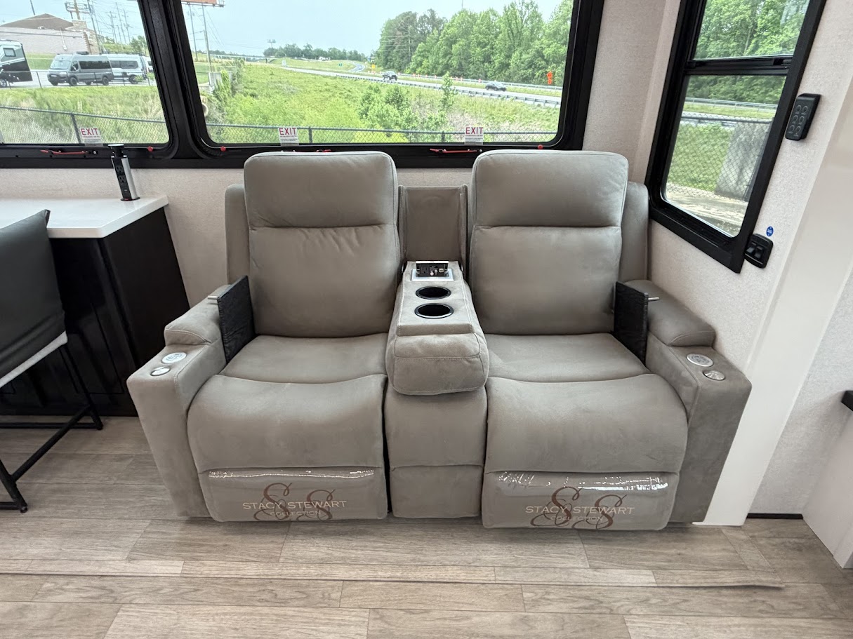 2026 JAYCO PINNACLE 36FBTS - Image 16