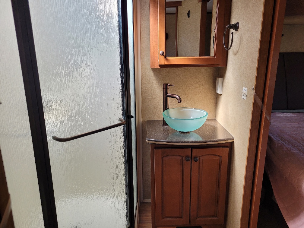 2011 Heartland Big Country BC 3250TS - Image 11
