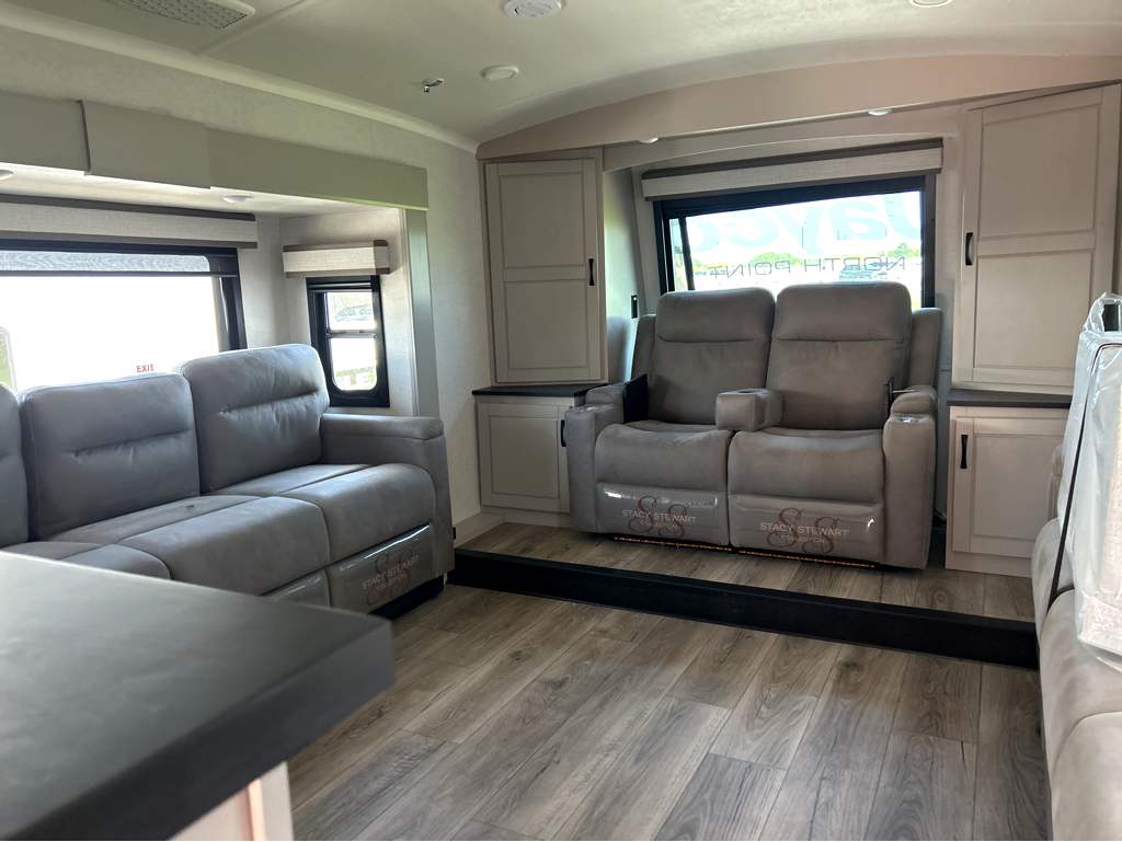 2026 JAYCO NORTH POINT 382FLRB - Image 14