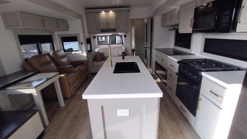 2026 Brinkley RV Model Z 3515 - Image 7