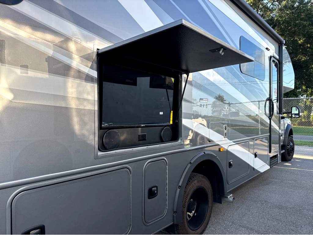2027 ENTEGRA COACH ESTEEM XL 32U - Image 8