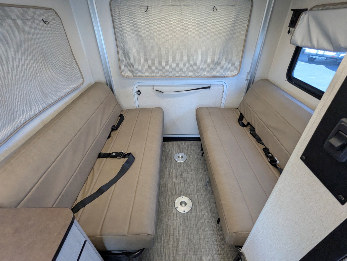 2027 Winnebago Elora 19DC - Image 20