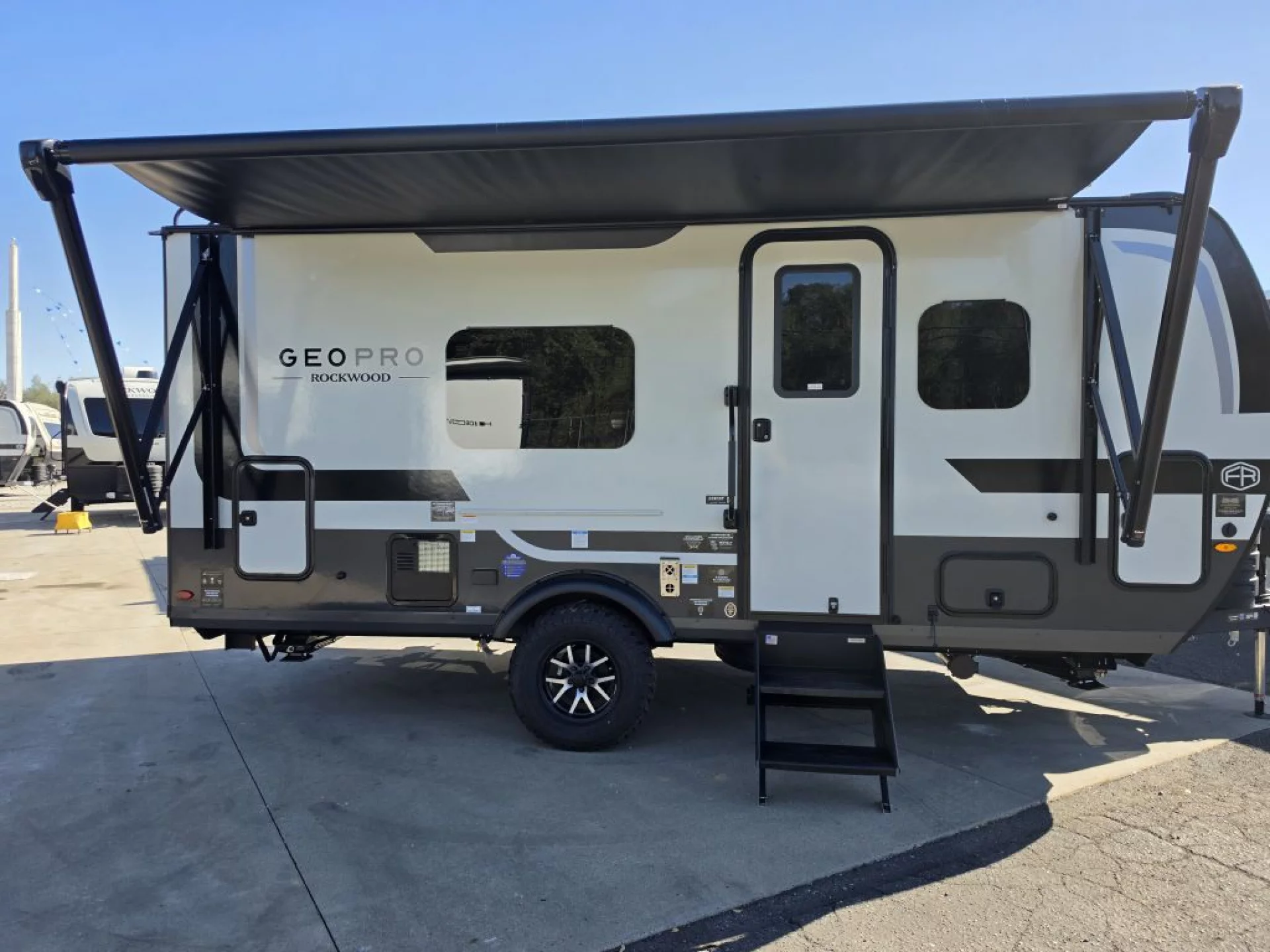 2027 FOREST RIVER ROCKWOOD GEO PRO 19FDT - Image 6