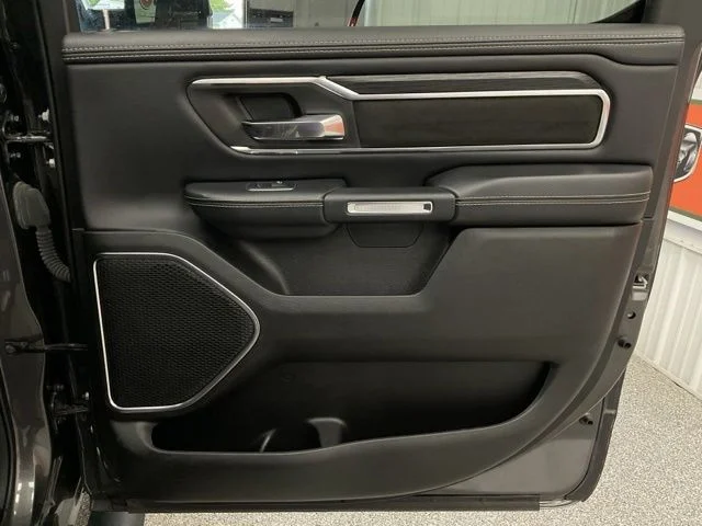 2024 Ram Ram 1500 Pickup Crew Cab Laramie 4WD - Image 23