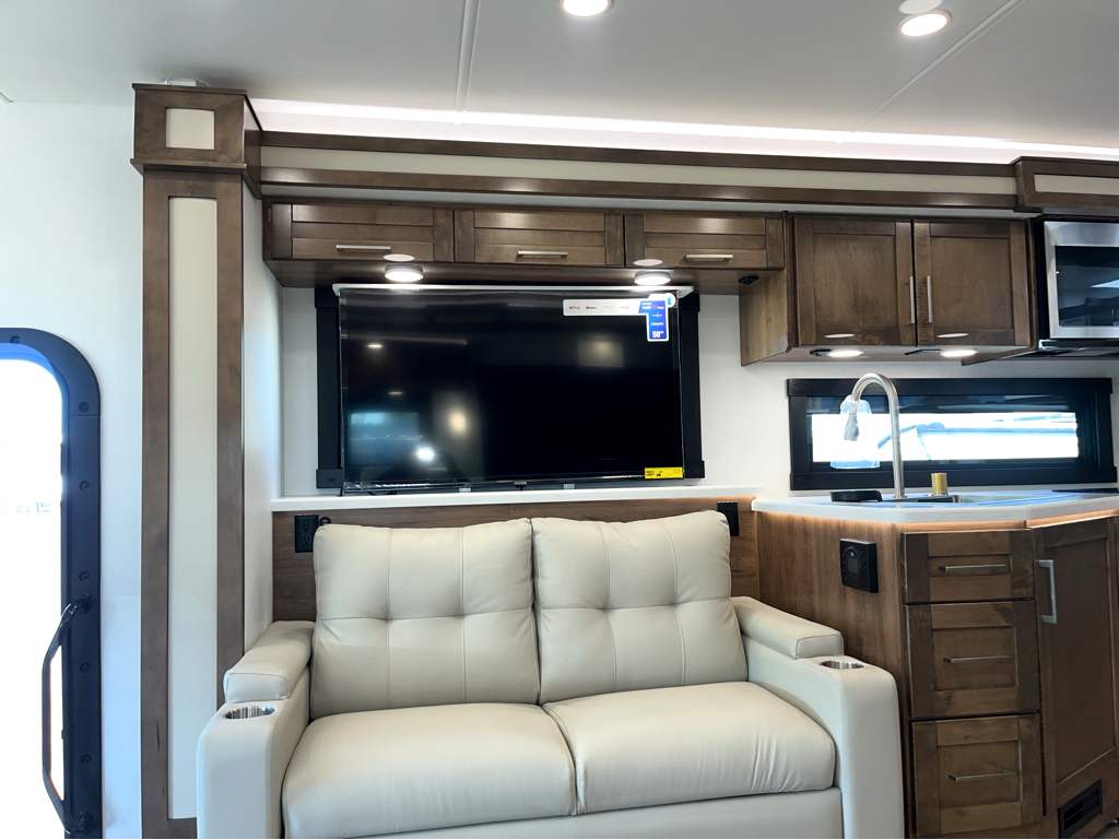 2026 ENTEGRA COACH ACCOLADE 37M - Image 20