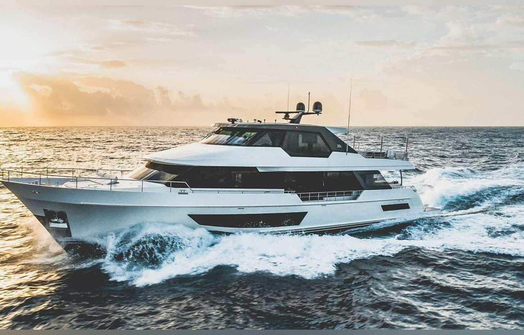 2022 Ocean Alexander 32L - Image 7