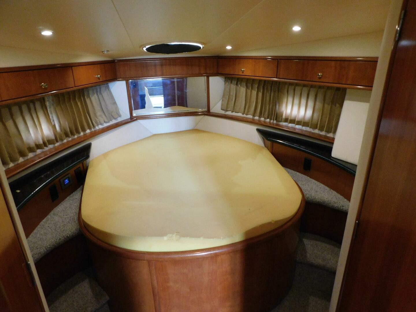 2003 Carver 44 CPMY - Image 35