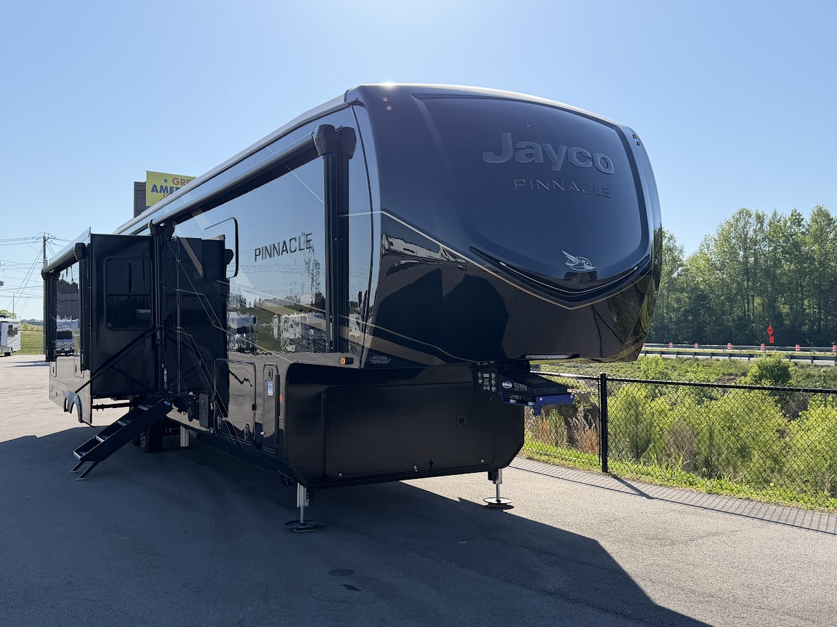 2026 JAYCO PINNACLE 38FBRK - Image 1