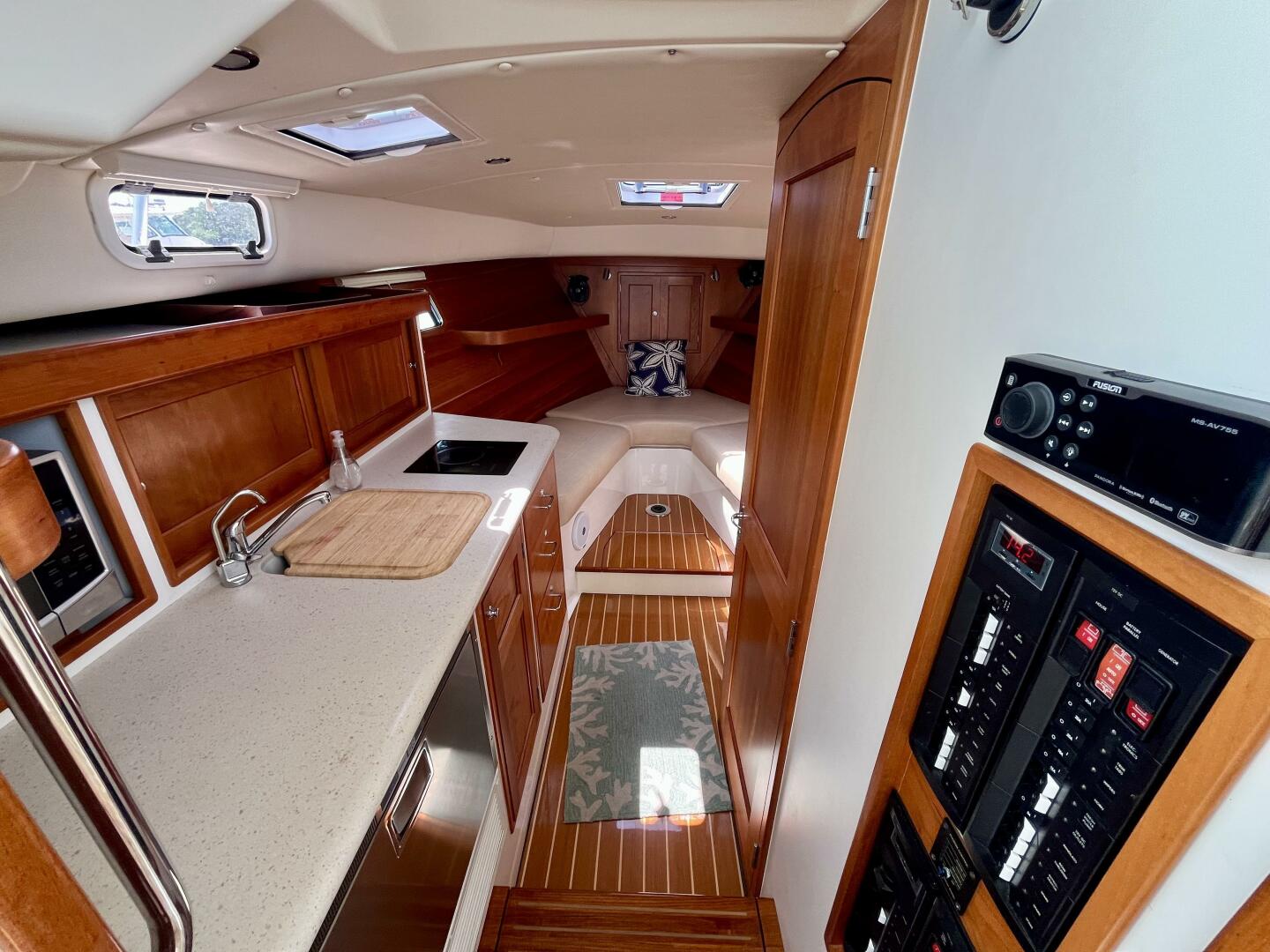 2019 MJM 35z - Image 50
