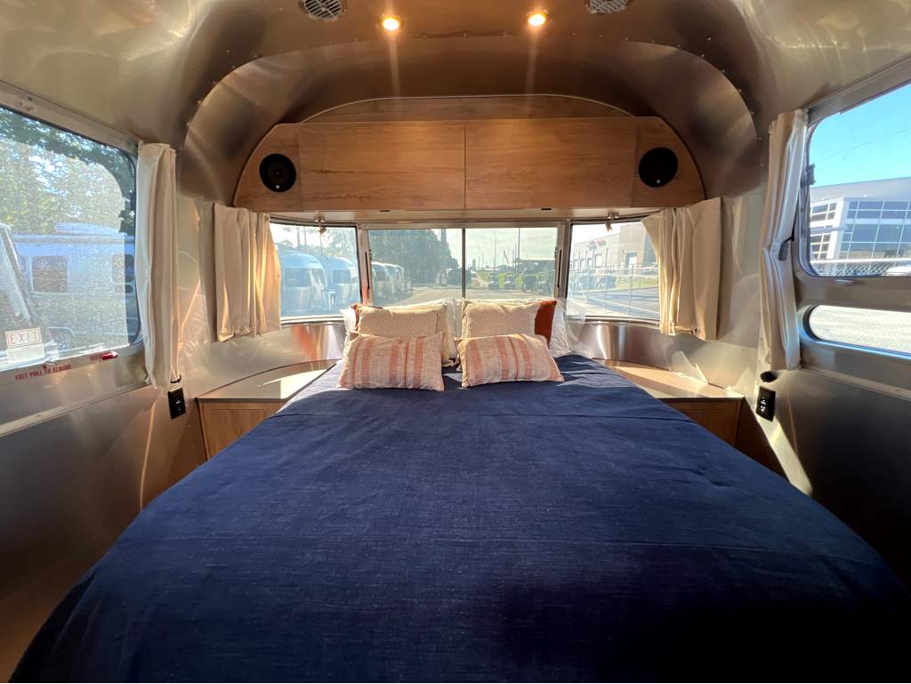 2027 AIRSTREAM TRADE WIND 27FBQ - Image 23
