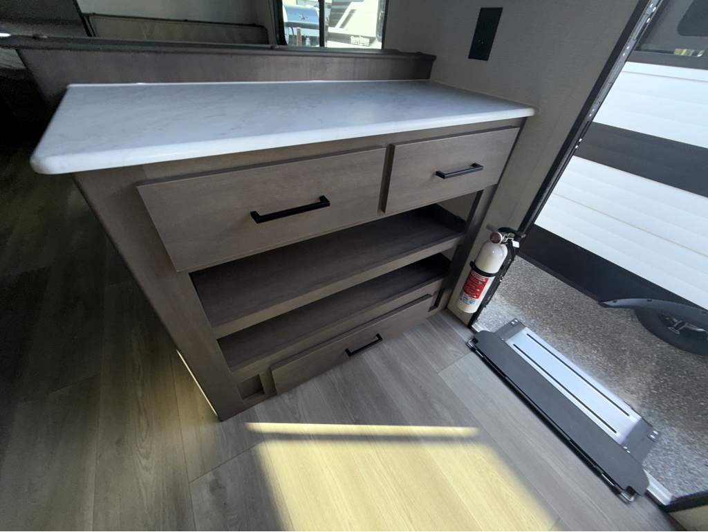 2026 GRAND DESIGN TRANSCEND 25MLX - Image 16