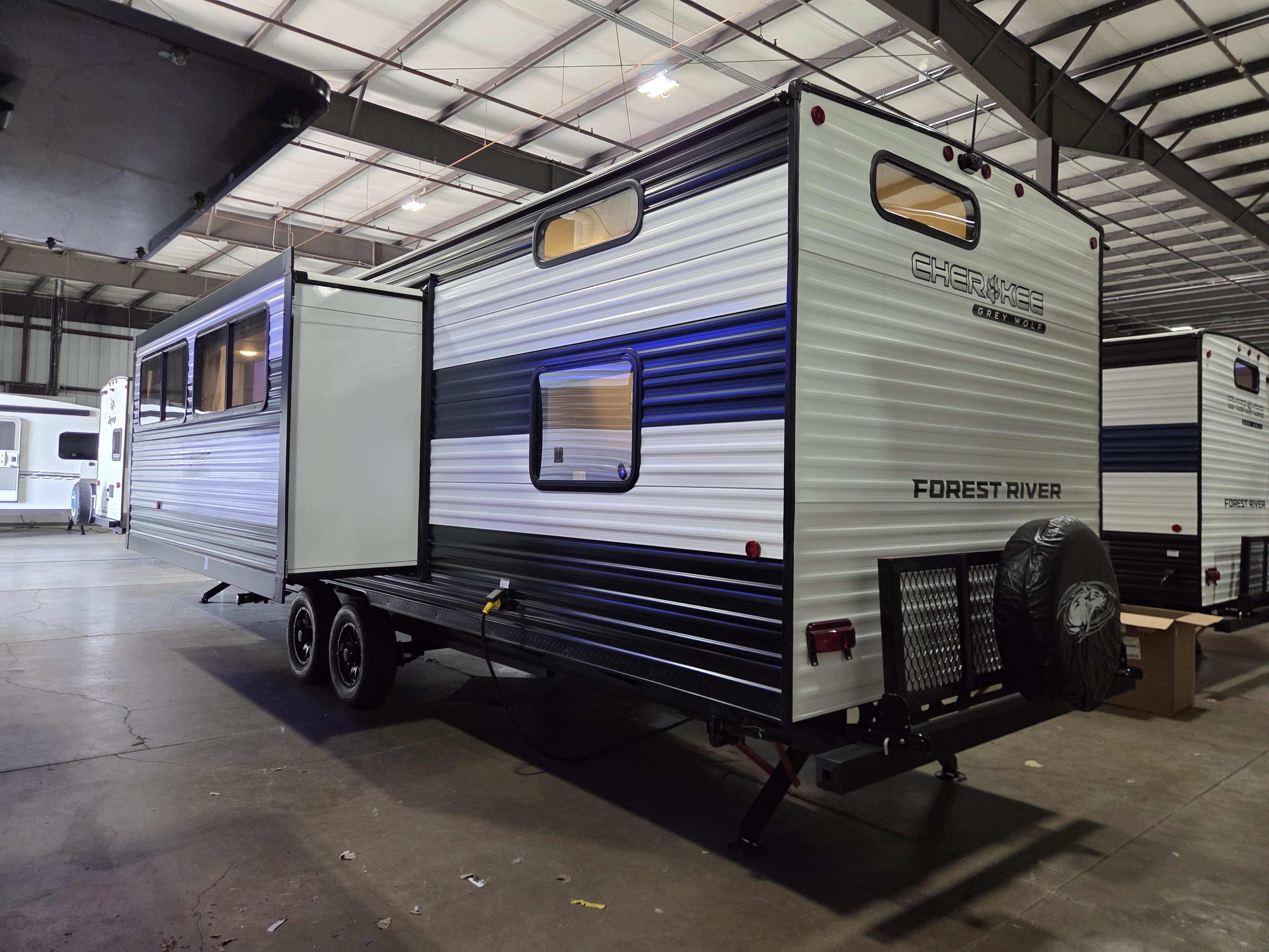 2026 Forest River Cherokee Grey Wolf 29NM - Image 4