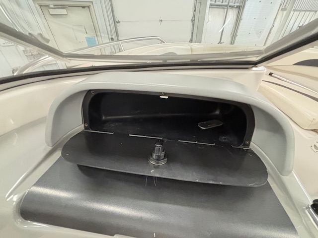 2000 FOURWINNS HORIZON 180 - Image 18