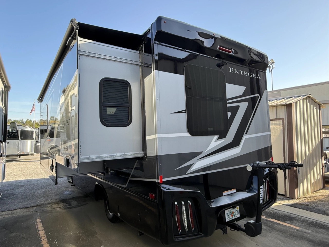2025 ENTEGRA COACH QWEST 24L - Image 4
