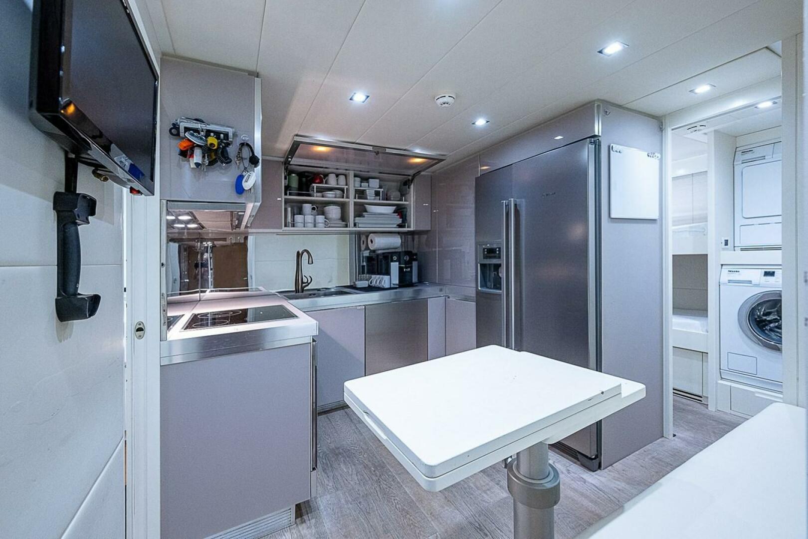 2014 Pershing Pershing 92 - Image 28