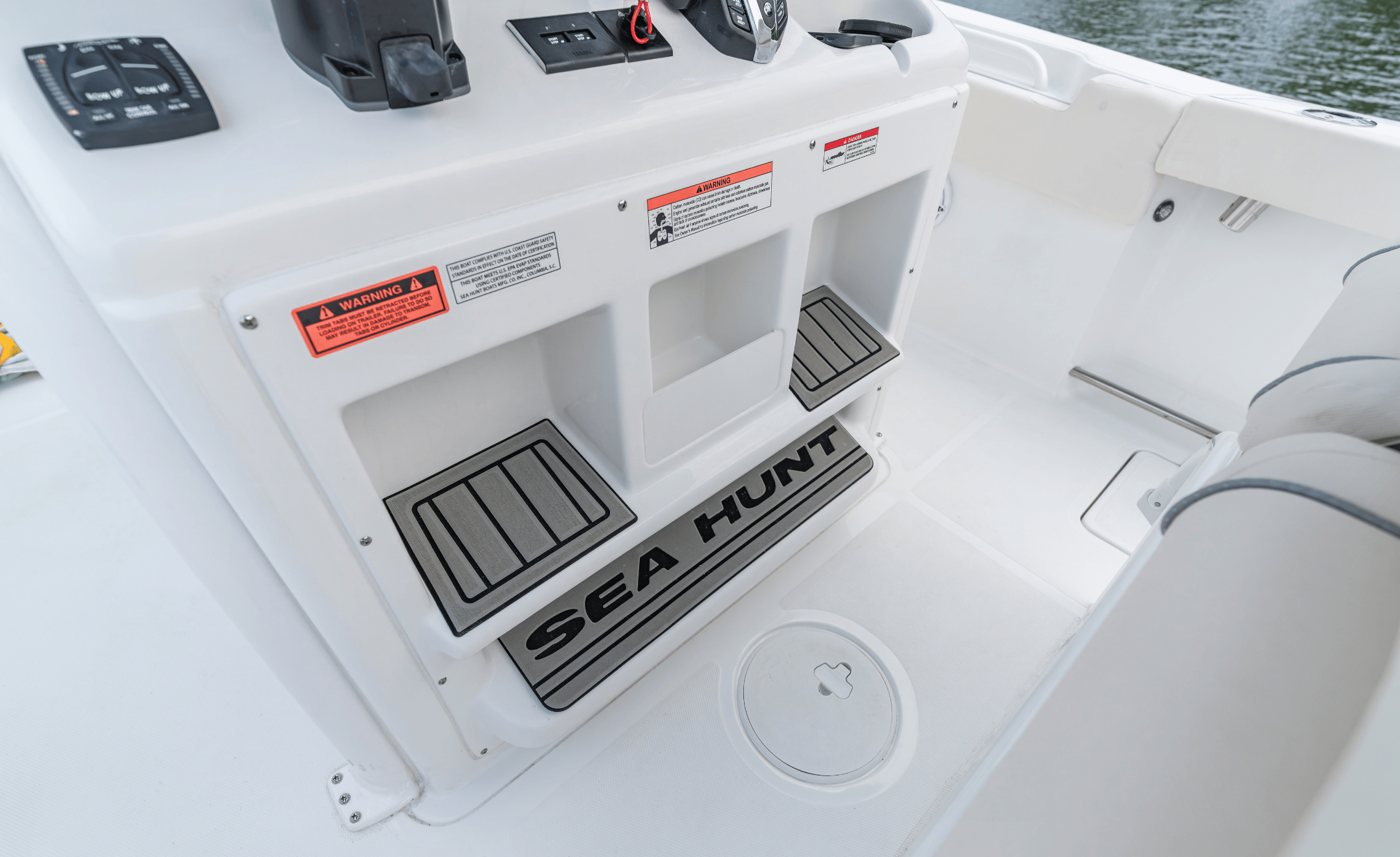 2027 SEA HUNT ULTRA 265SL - Image 21