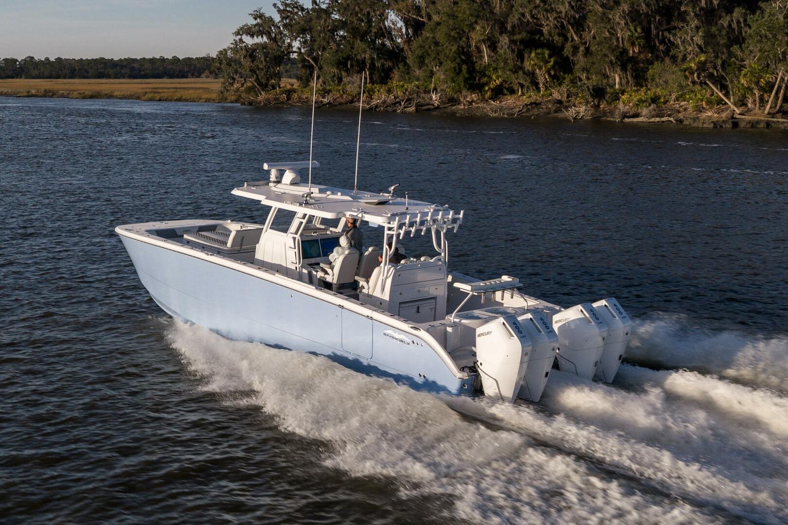 2024 Invincible 40 CAT - Image 14