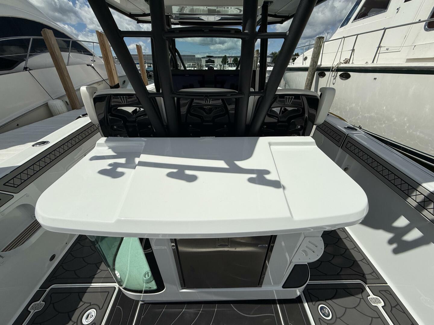 2022 Wellcraft 352 Fisherman - Image 8