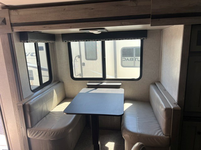 2020 Keystone Outback 330RL - Image 11