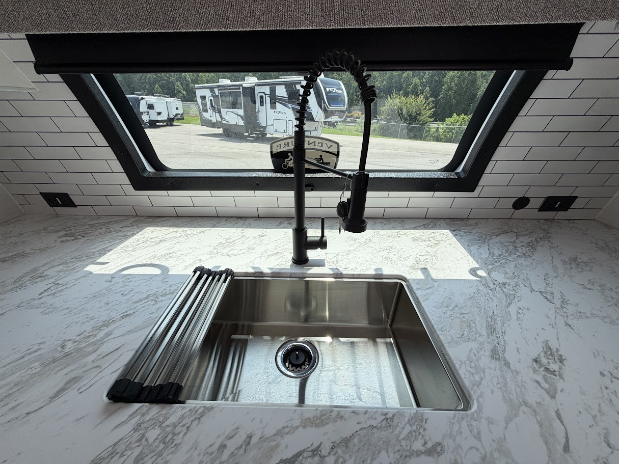 2027 VENTURE RV STRATUS 262VFK - Image 15
