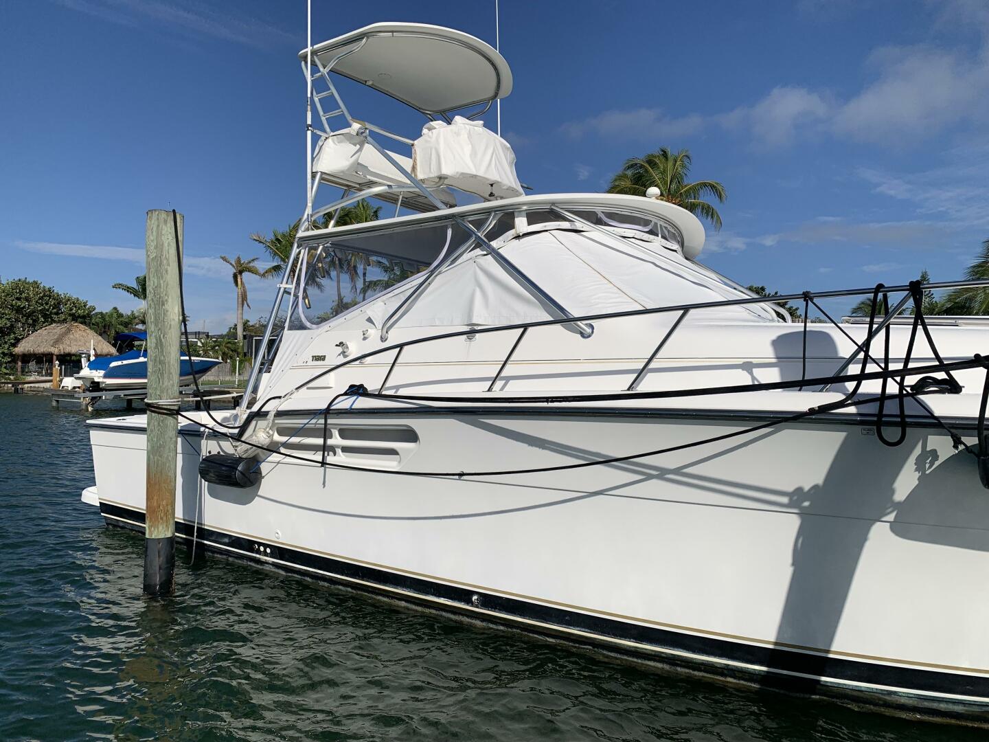 1999 Tiara Yachts 43 Open - Image 22