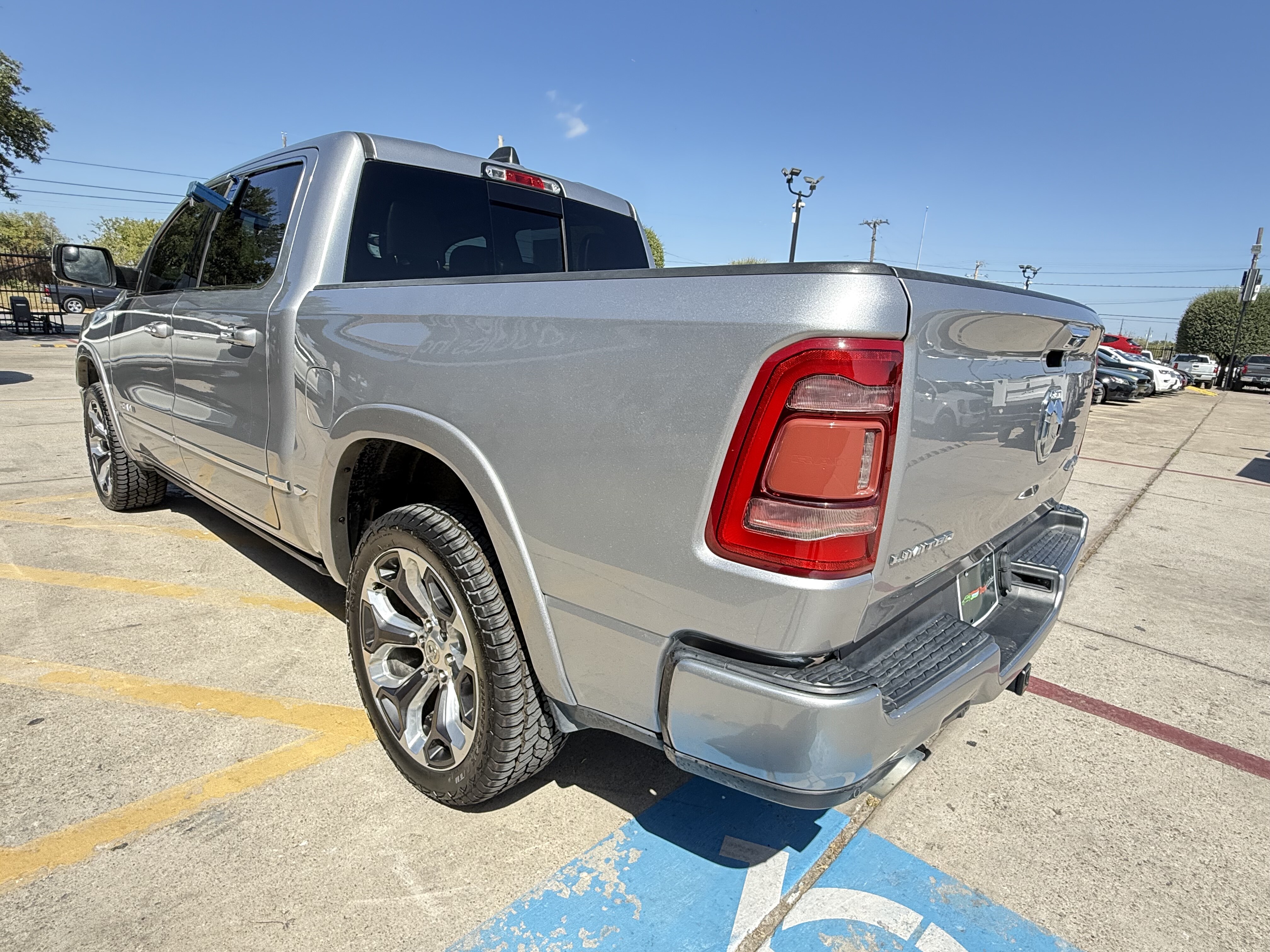 2019 Ram 1500 Pickup Crew Cab Bighorn/Lone Star 4WD - Image 5