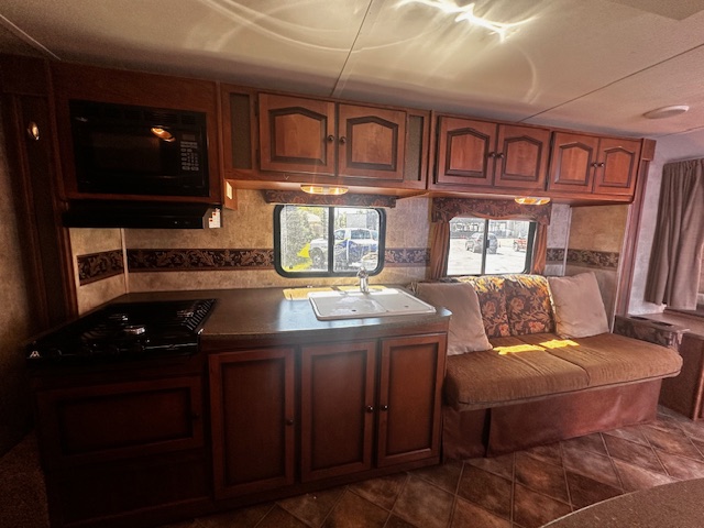 2011 KEYSTONE RV PASSPORT  EXP 235 - Image 27