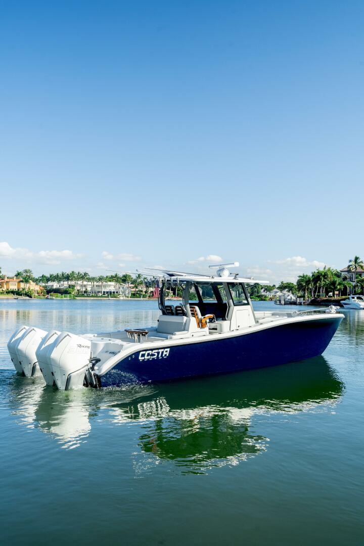 2025 Costa Custom - Image 28